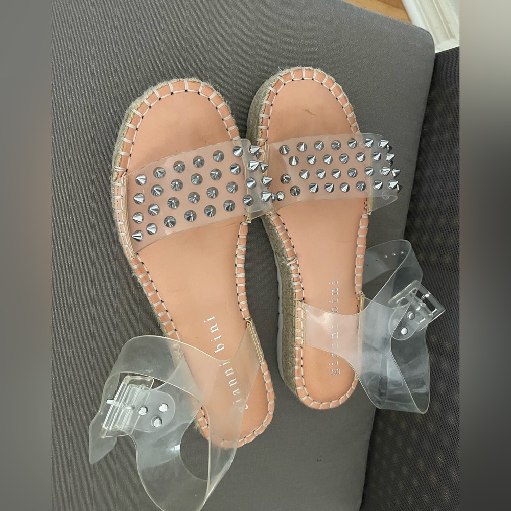 Gianni Bini sandals size 9